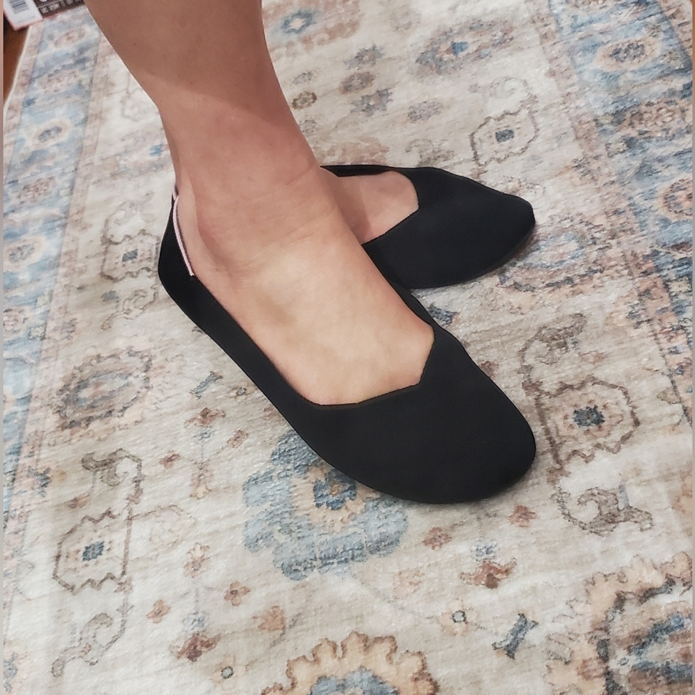 Women's Black Knit Slip-On Flats with Easy On/Off Design